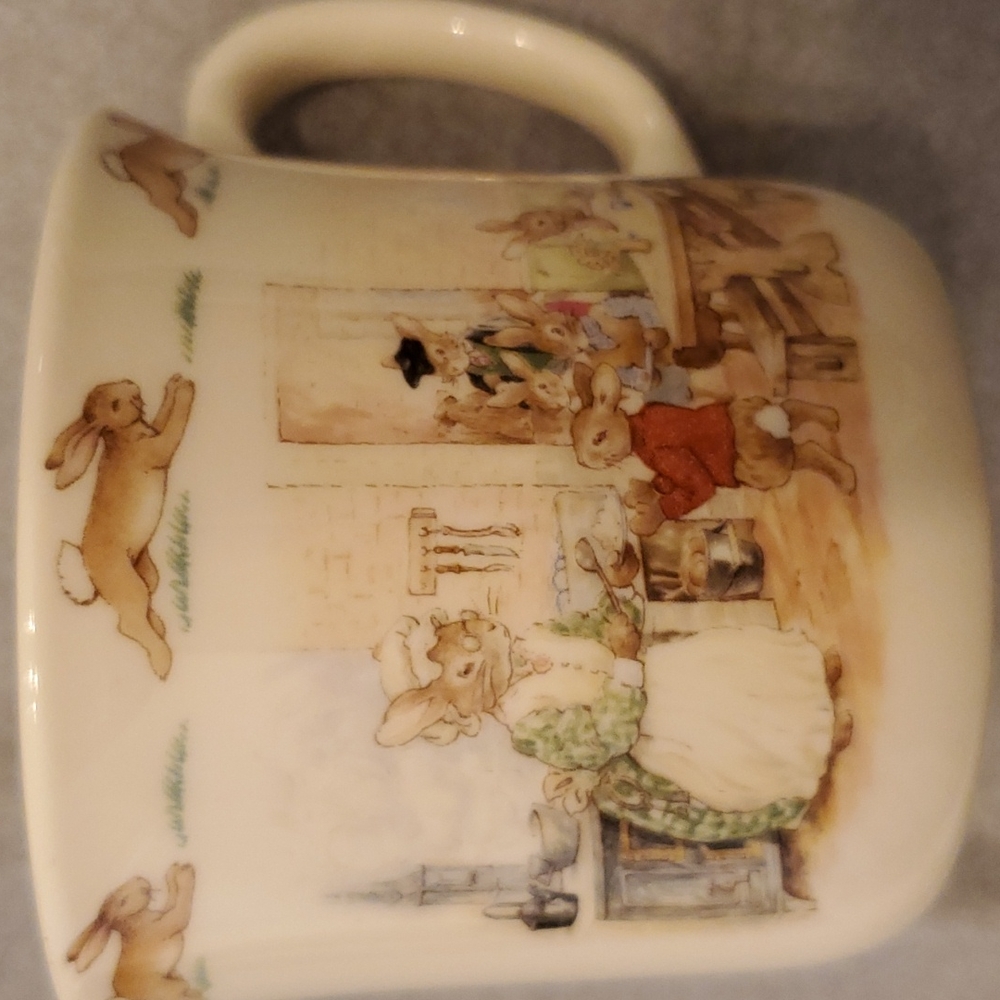 BunnyKins Royal Doulton Bowl and cup - Picture 3 of 5